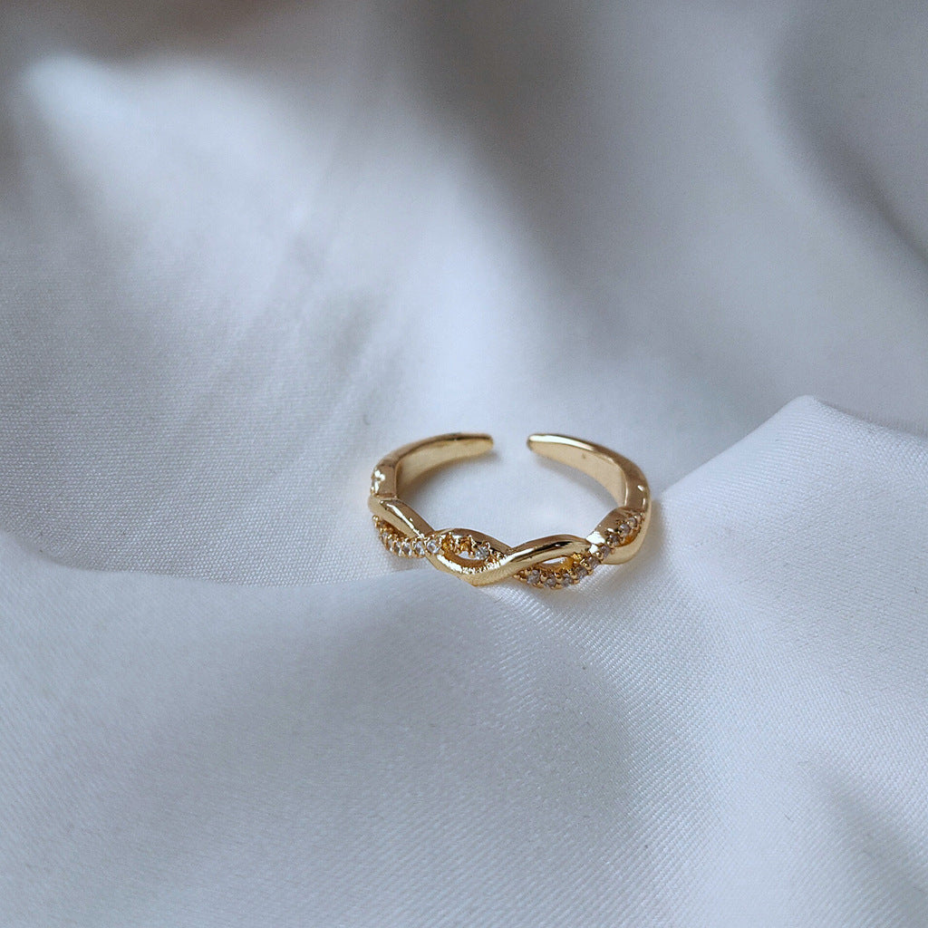 Gold Twist Ring