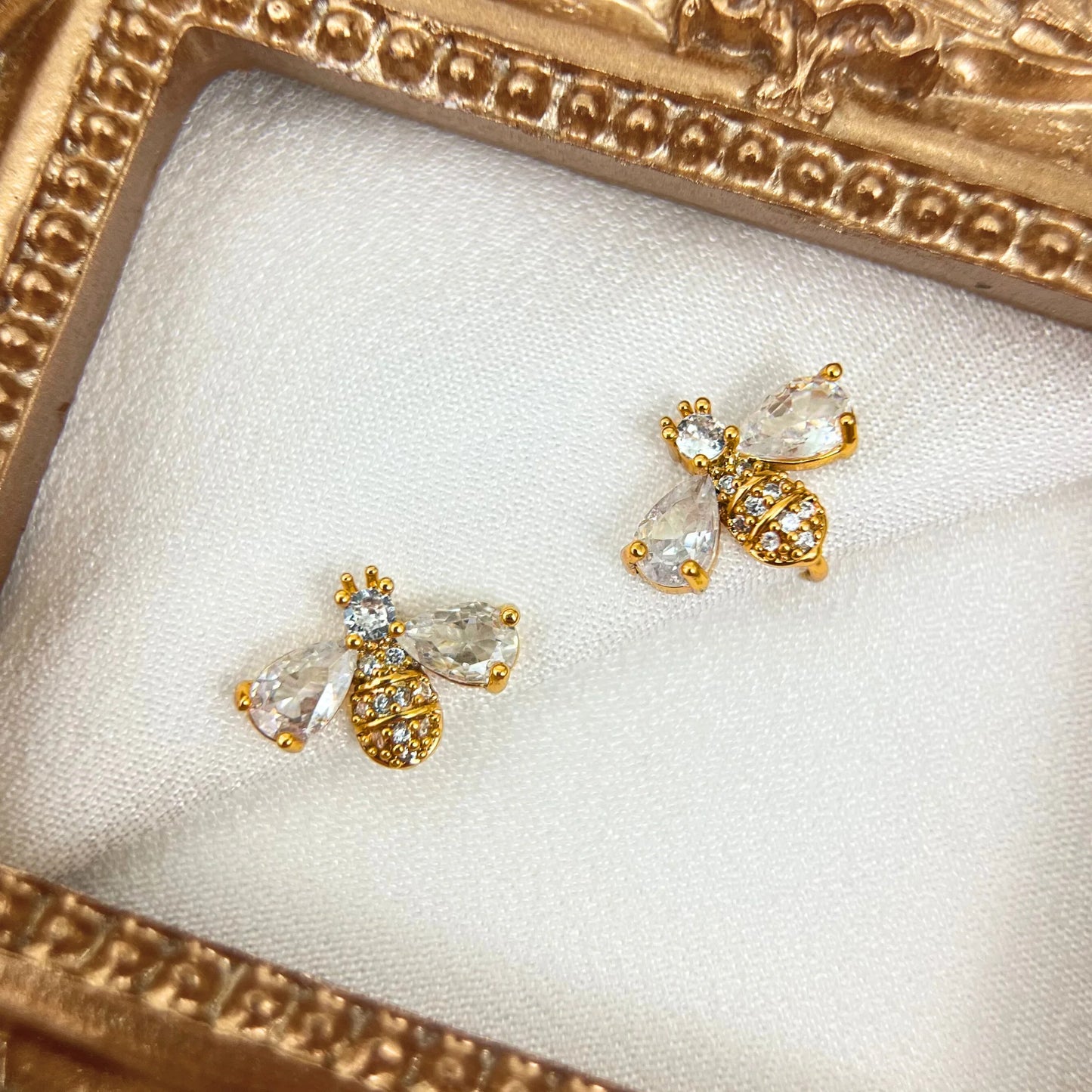 Bee Rhinestones Earrings