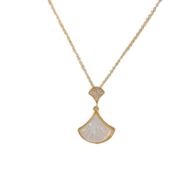 Fan Pendant Necklace