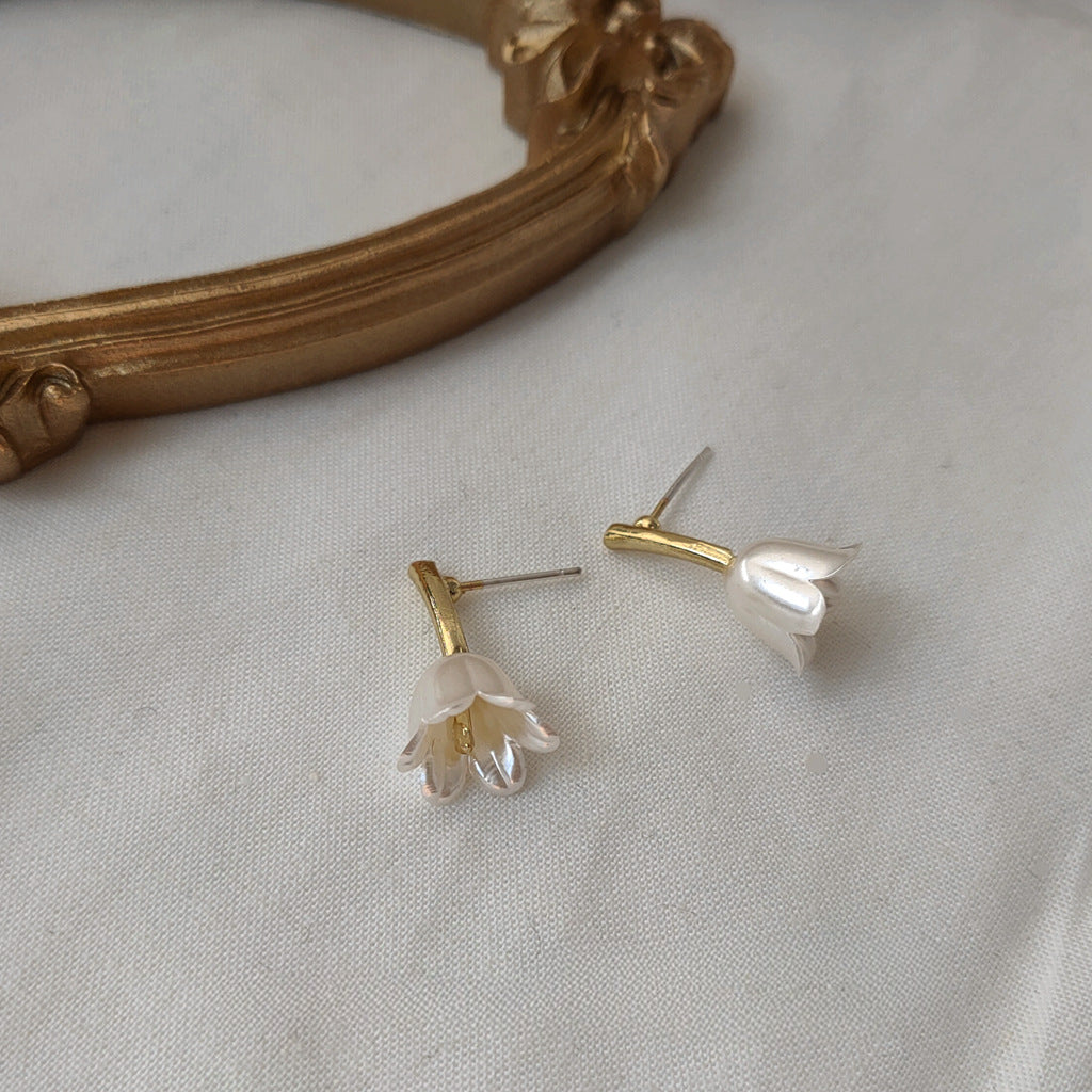 Whispering Lily Bud Studs