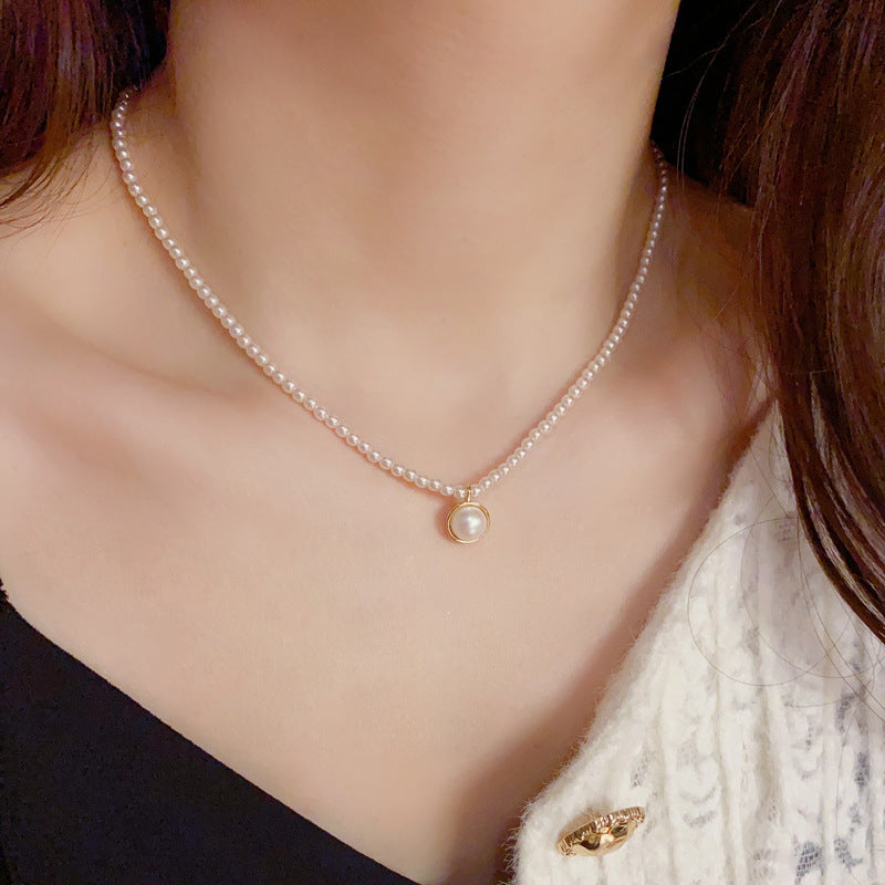 Dreamy Pearl Pendant Necklace
