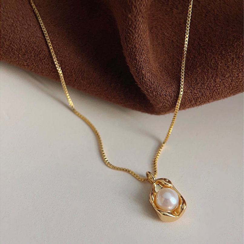 Pearl Treasure Nest Necklace