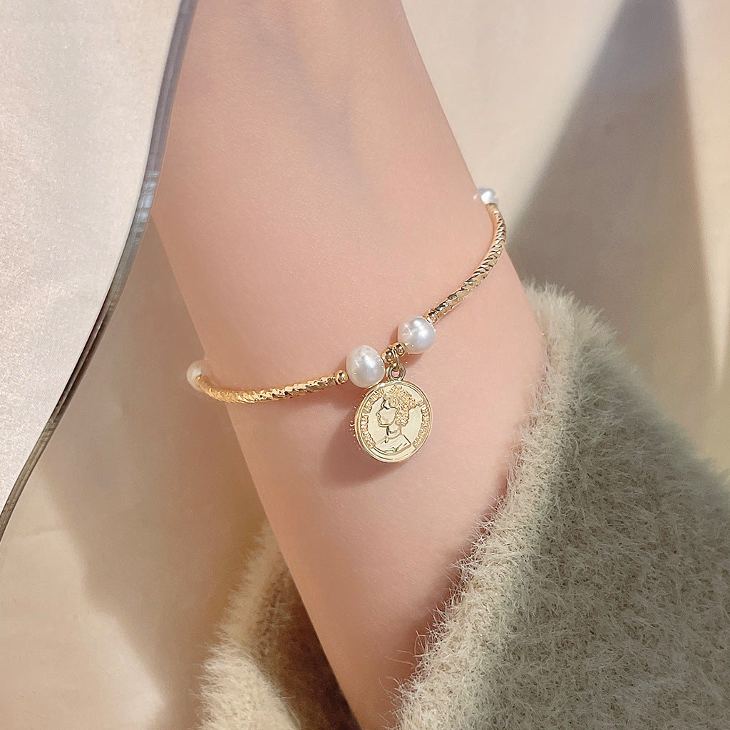 Queenly Pearl Coin Bracelet