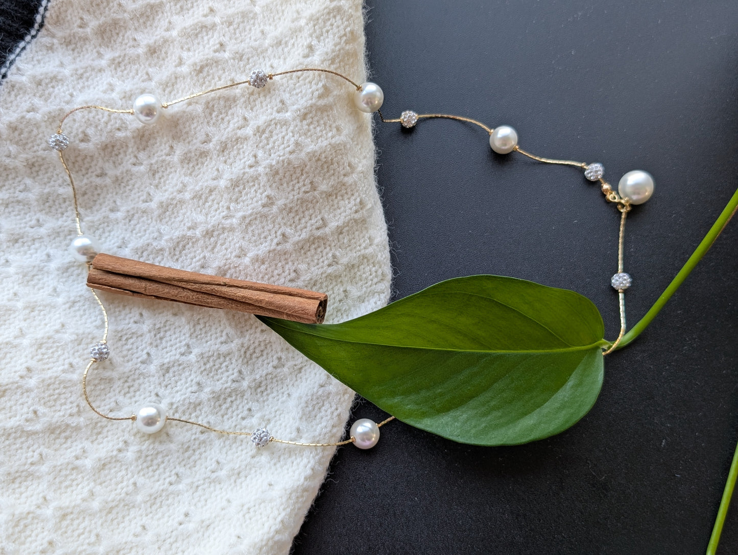 Dancing Pearl Sparkle Necklace