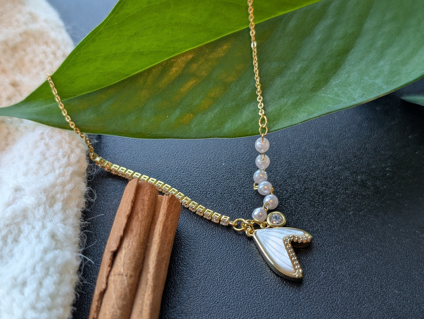Mermaid Kiss Pearl Necklace