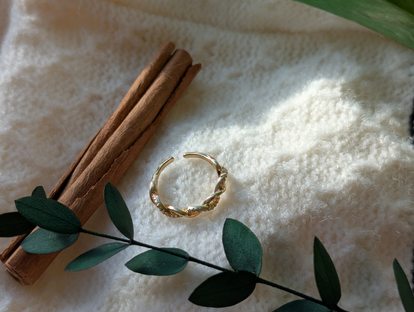Gold Twist Ring