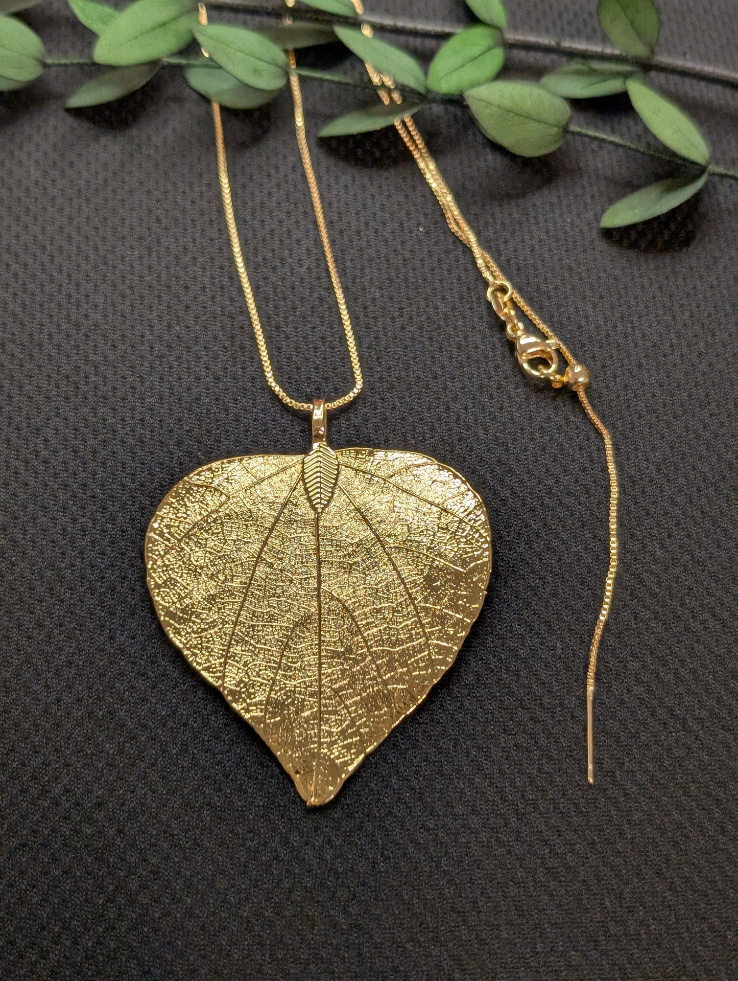 18k Gold Real Ceropegia (String of Hearts) Leaf Necklace