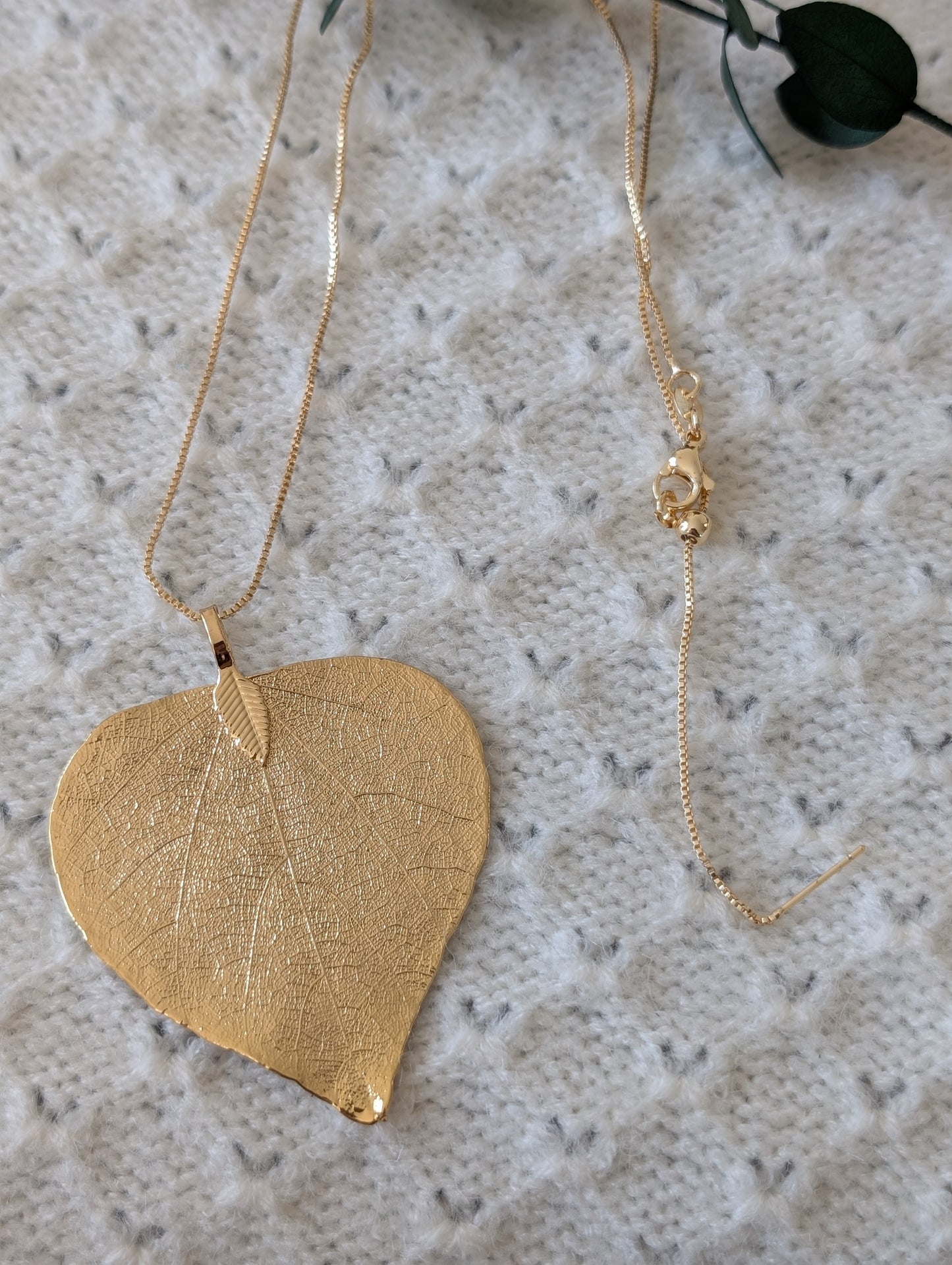 18k Gold Real Ceropegia (String of Hearts) Leaf Necklace
