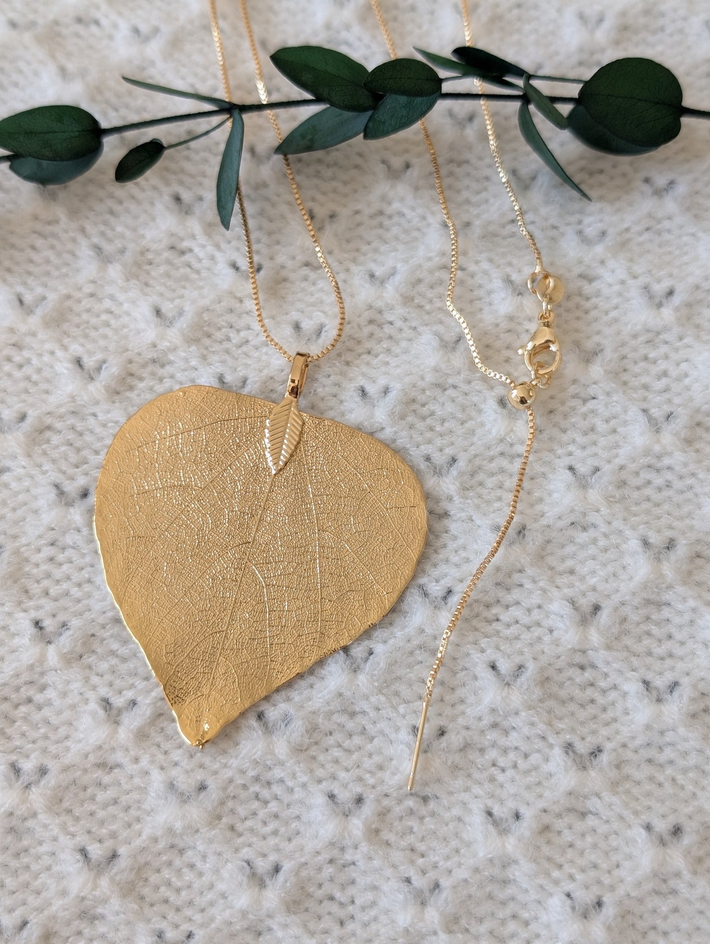 18k Gold Real Ceropegia (String of Hearts) Leaf Necklace