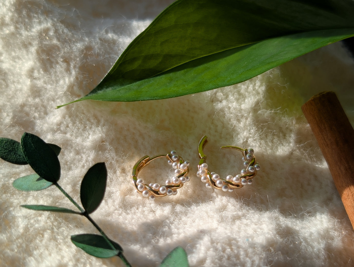 Twilight Pearl Vine Huggies